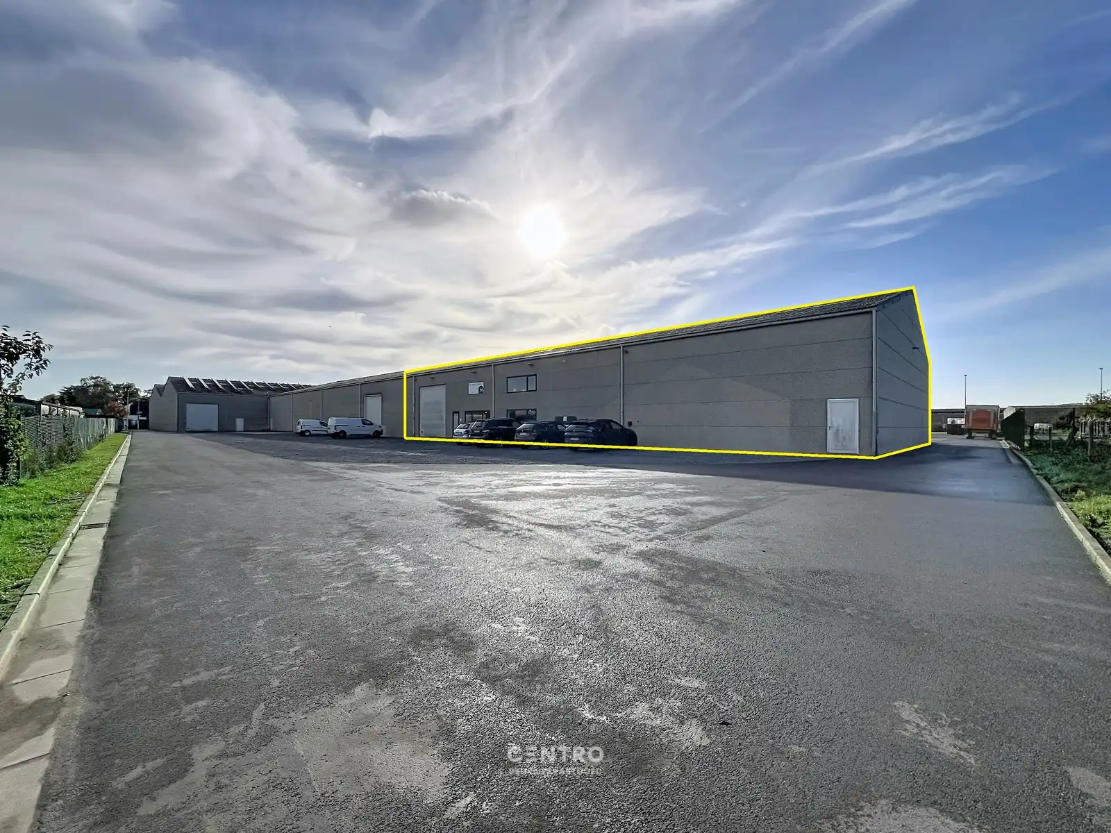 Multifunctioneel bedrijfsgebouw op een perceel van 10.321 m² te Kuurne! foto 13