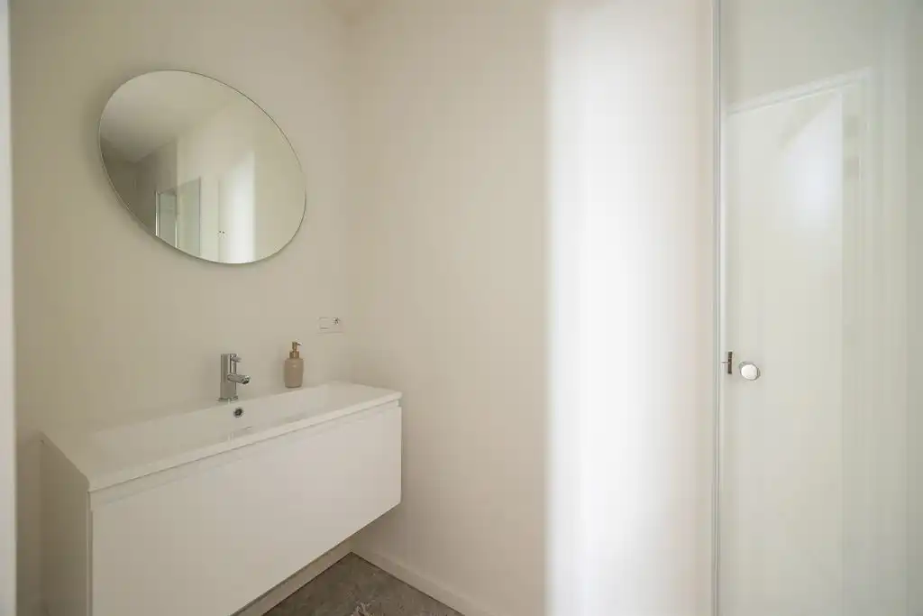 Gelijkvloers app met 3 slpk en tuin foto 15