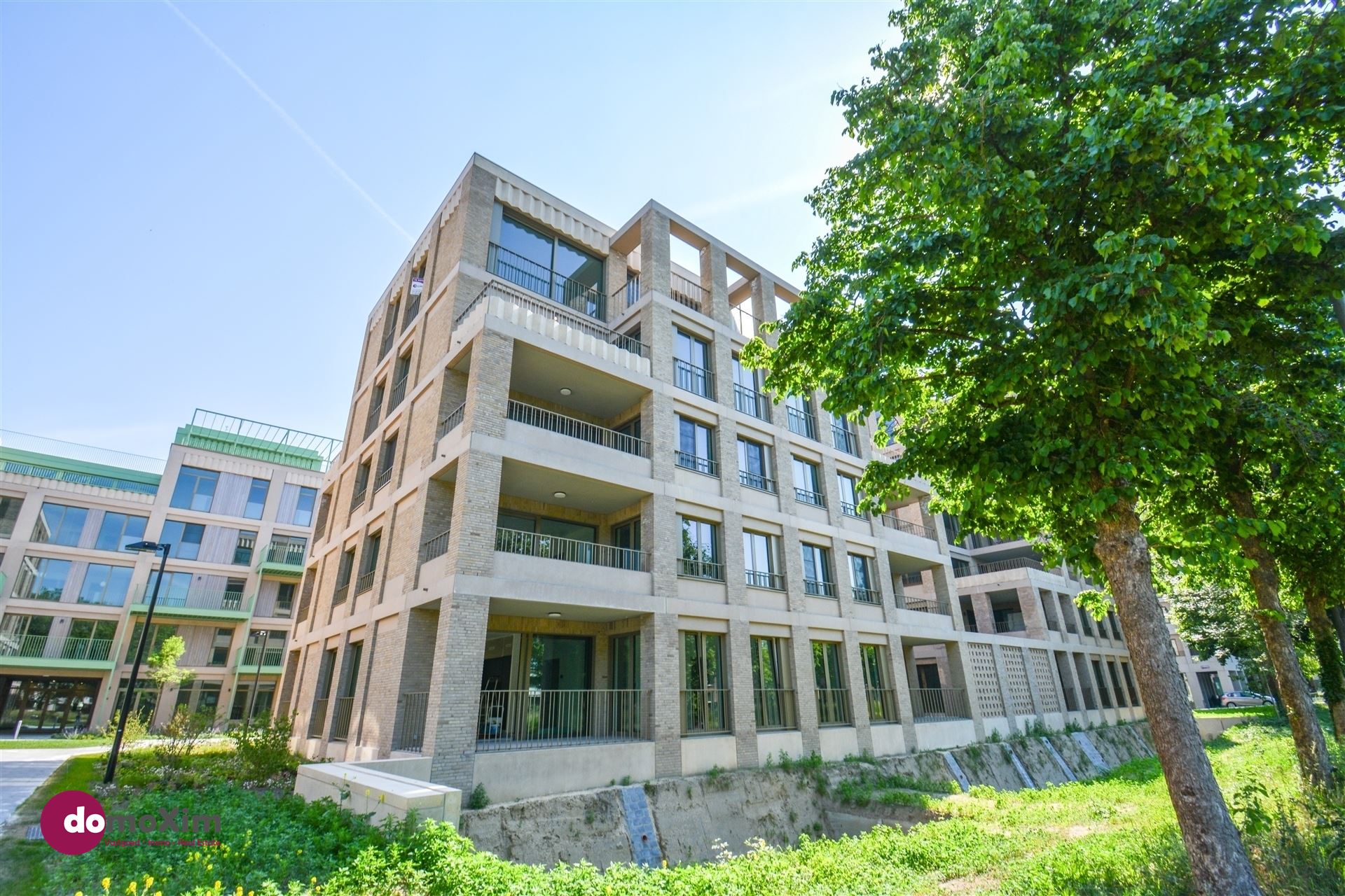Zonovergoten penthouse met 2 terrassen op een unieke locatie in Mechelen foto 25