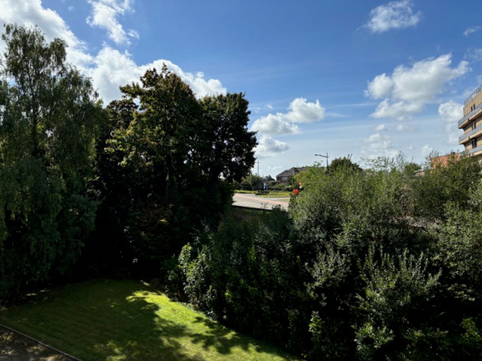 Zeer mooi appartement 2 slpks, kelder en garage te Landen foto 16