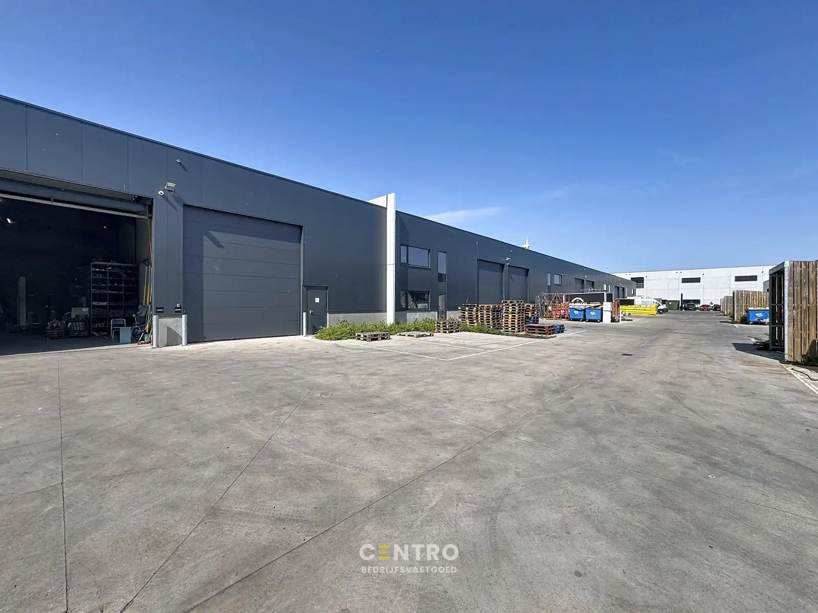 Industrieel-magazijn-logistiek te huur Pathoekeweg 11/2 - 8000 Brugge