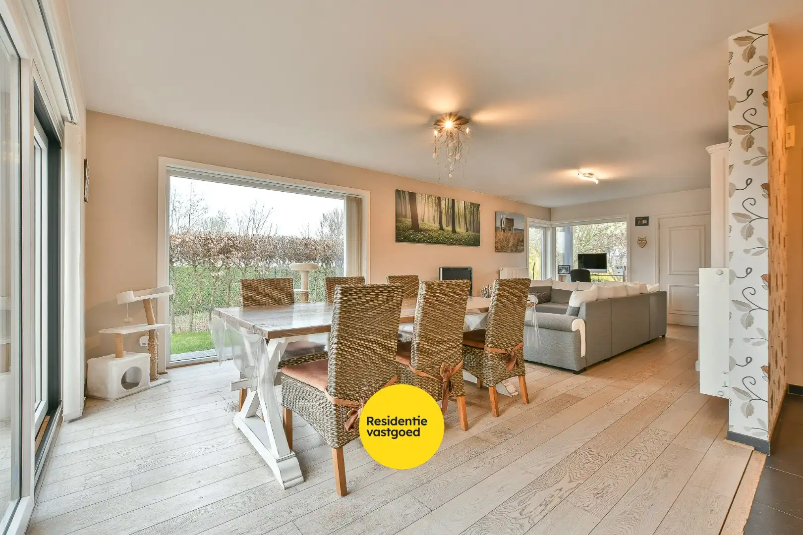 Instapklare halfopen woning met 3 slaapkamers en zonnige tuin in Vosseslag, vlakbij bos en duinen foto 6