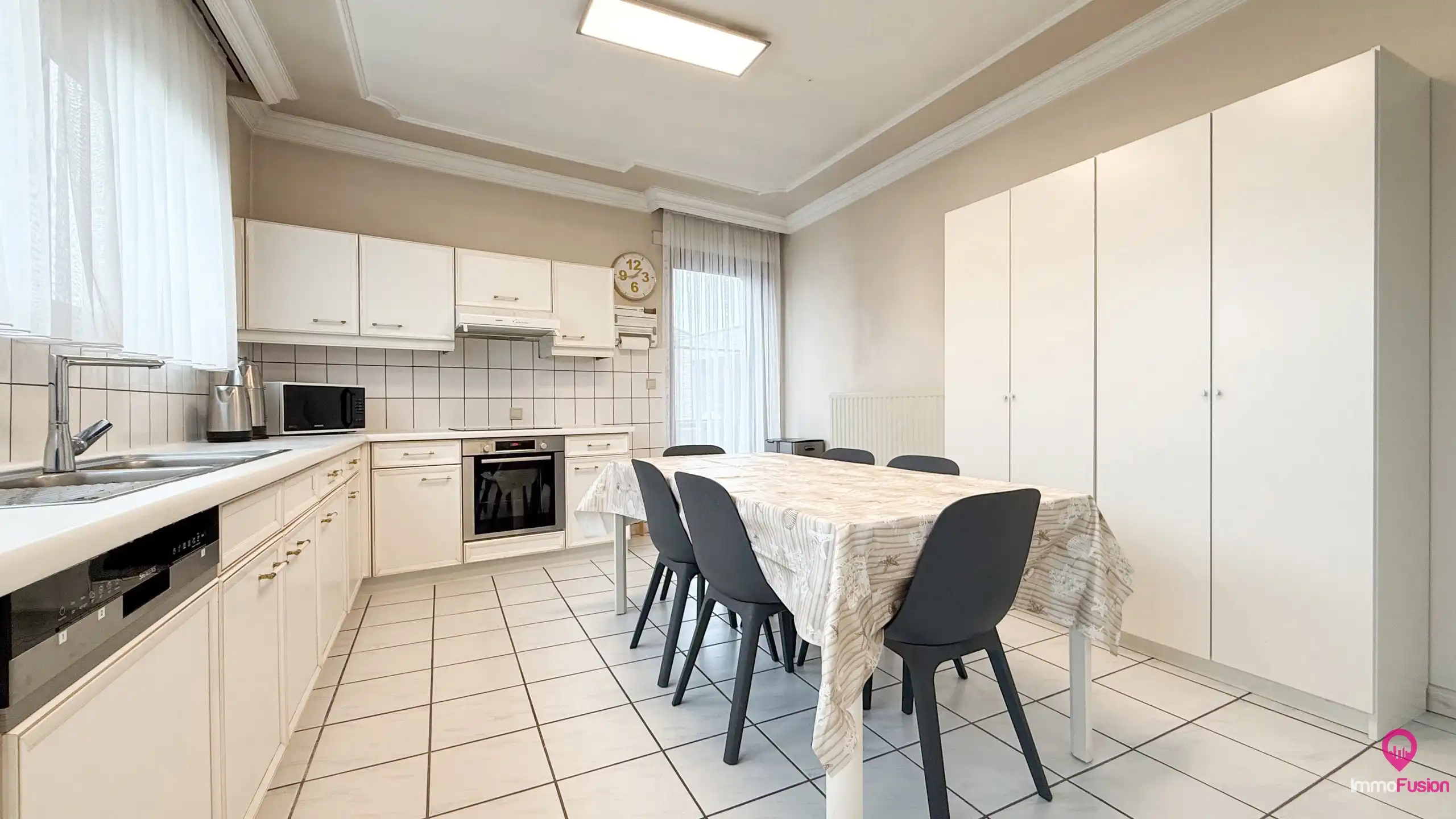 Handelspand met woonst op zeer goede commerciele ligging! foto 20