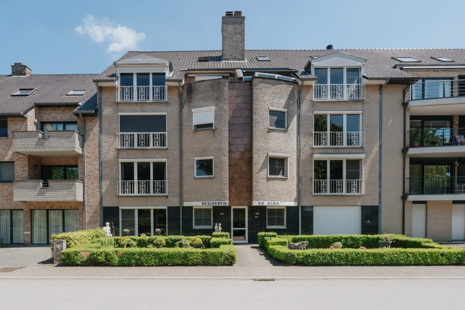 Appartement te koop foto {{pictureIndex}}