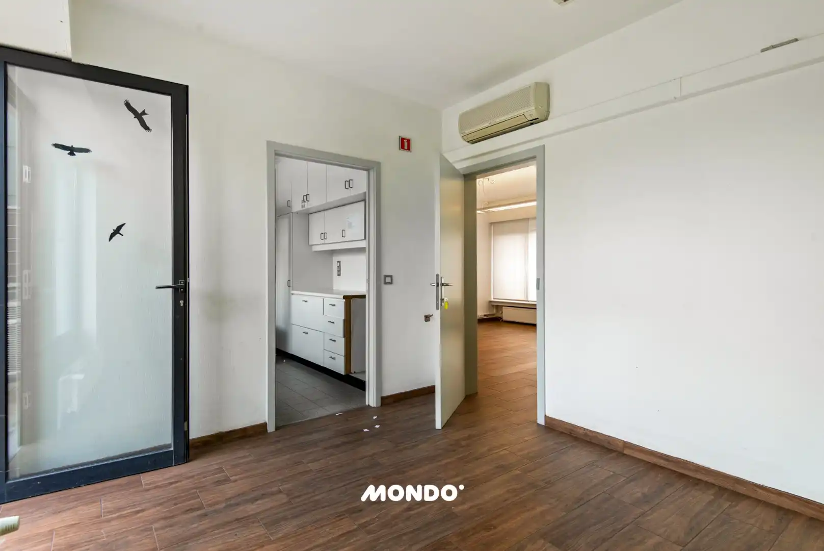Veelzijdig kantoorgebouw met uitzonderlijk potentieel – ideaal voor praktijk, coworking of investering. foto 20