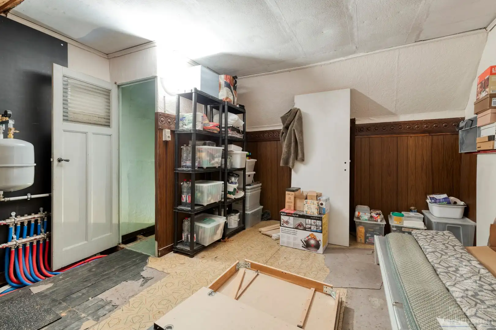 Toffe instapklare rijwoning met gezellig terras in centrum Aalst foto 14