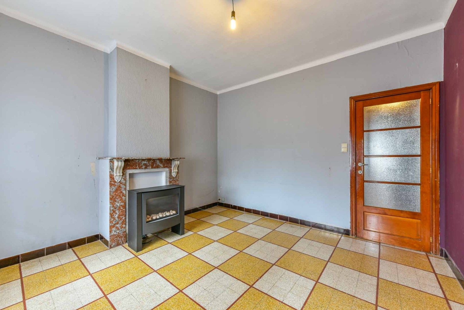 Op zoek naar een woning met veel potentieel, centraal gelegen in Merchtem? Welkom Home! foto 2