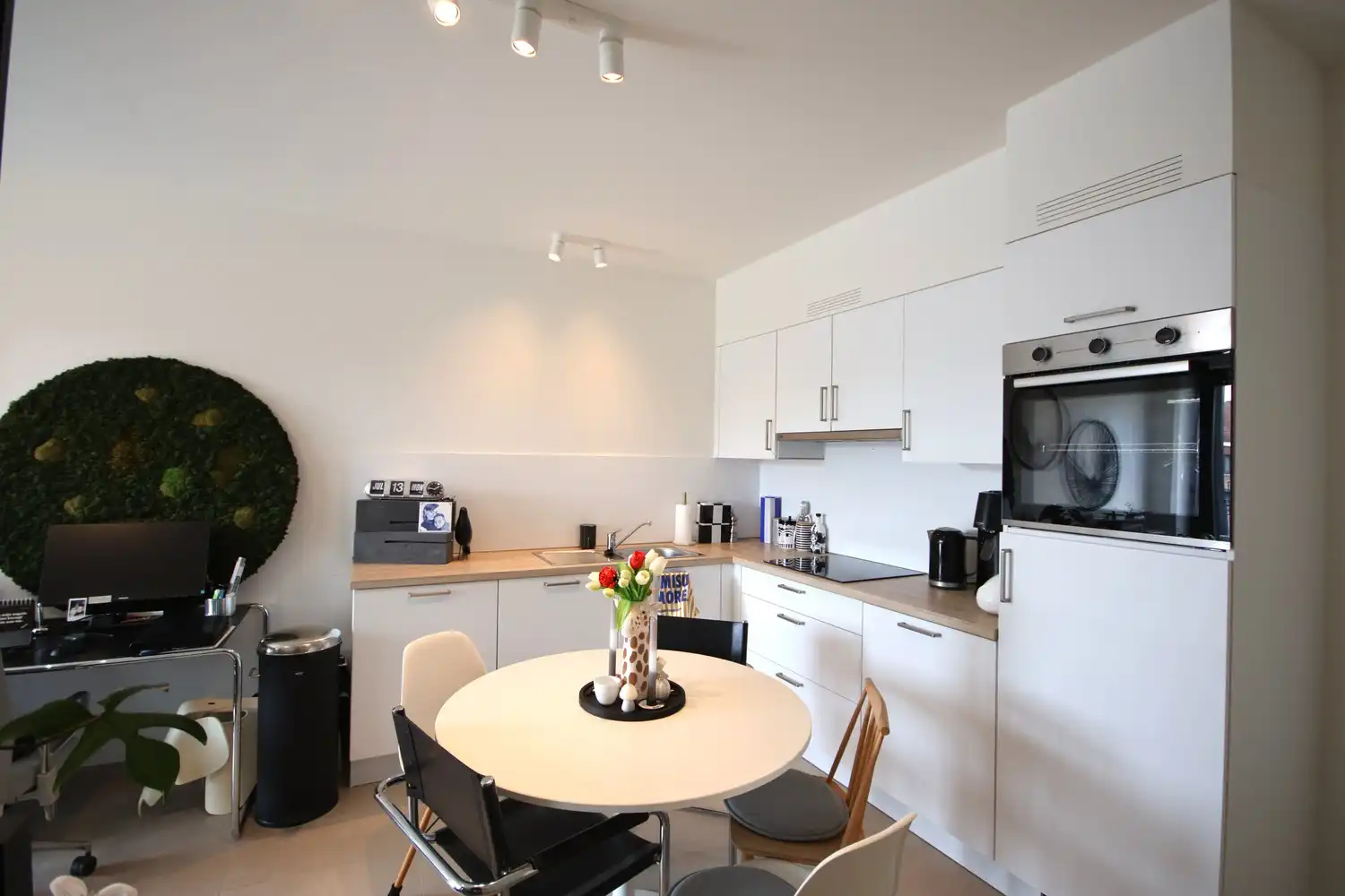 Instapklaar appartement met ruim terras in een moderne stijl foto 3