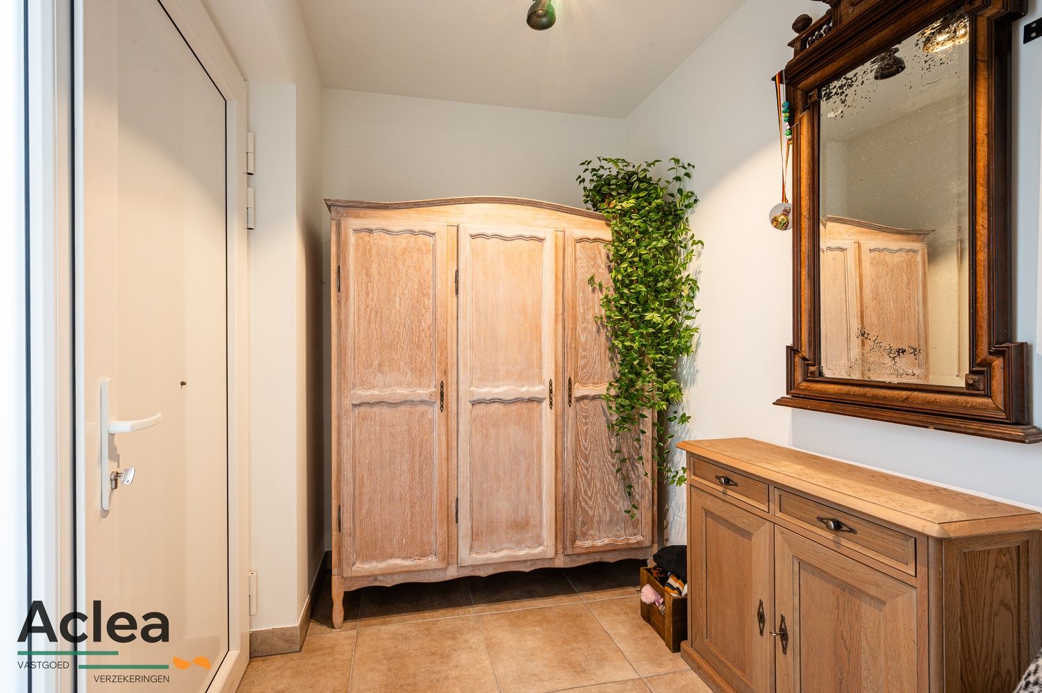 Instapklare koppelwoning met 3 slpks in een rustige wijk foto 2