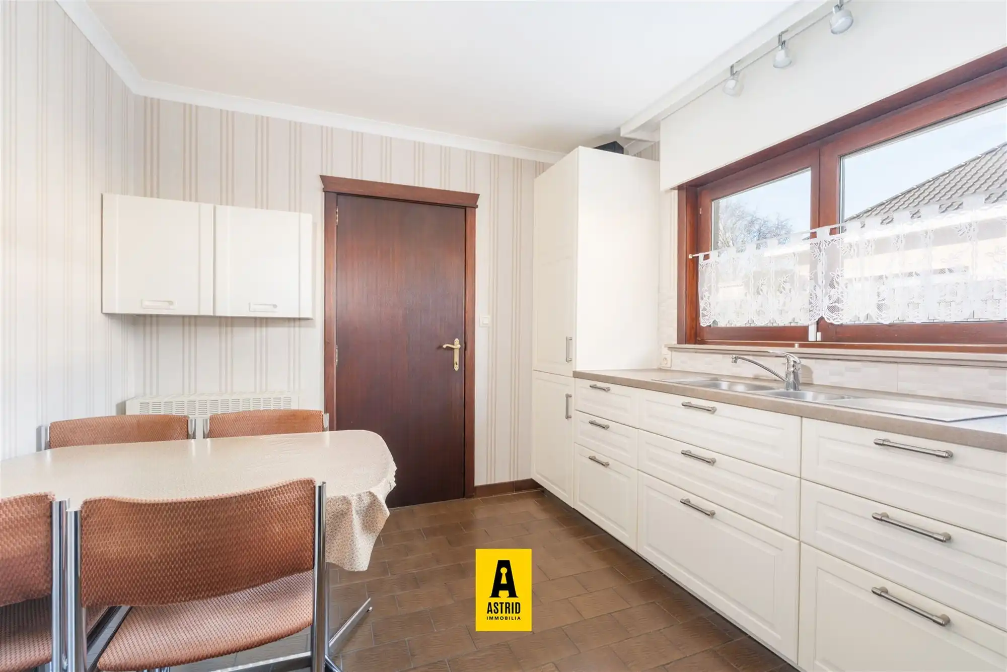 Leuke HOB te Mariakerke! foto 13