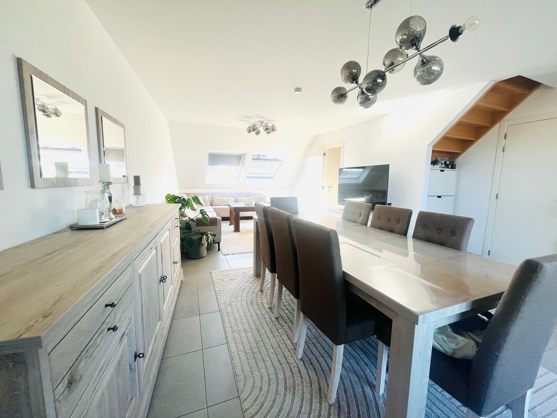 DUPLEX-APPARTEMENT MET 3 SLKP, GARAGE EN STAANPLAATS. foto 4