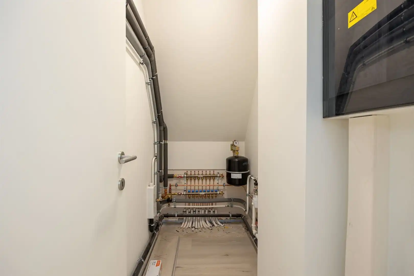 Mooi appartement met autostaanplaats foto 11