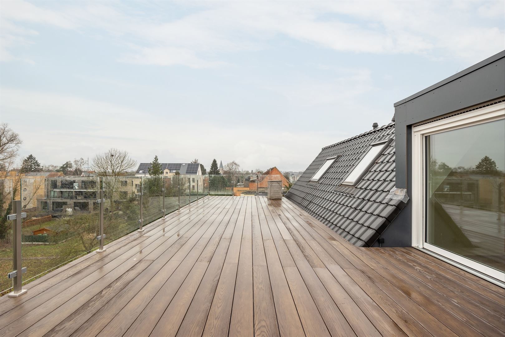 Mooi appartement met autostaanplaats foto 11