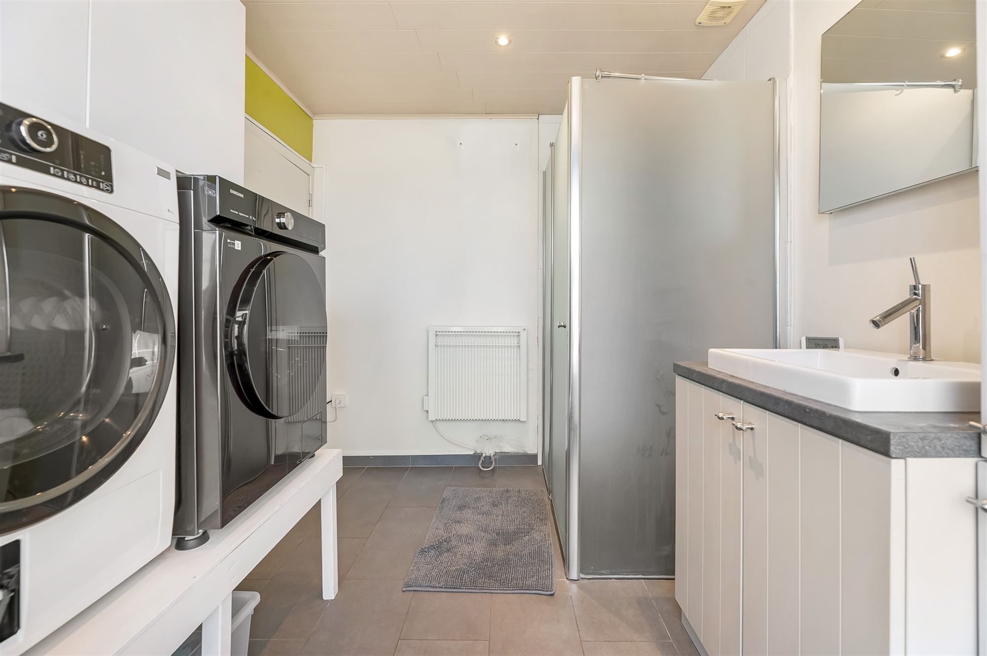GERENOVEERDE WONING IN DOODLOPENDE STRAAT foto 15