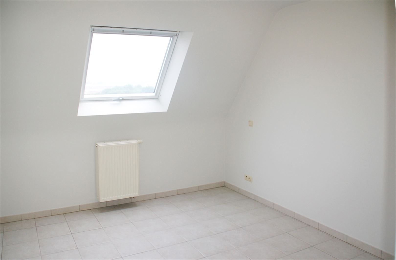  Zeer verzorgd appartement met garage te huur in Oudenaarde. foto 5