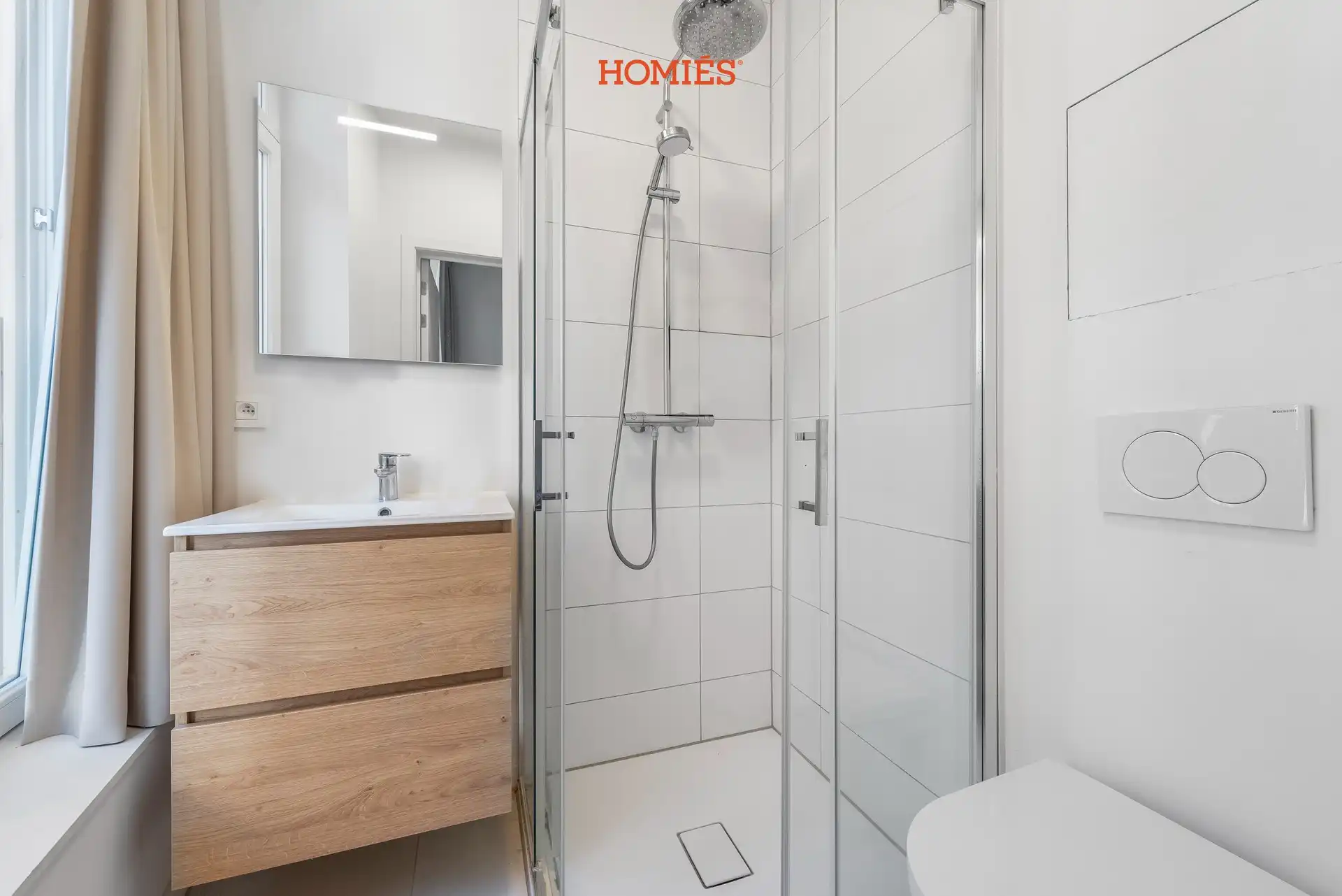 Stijlvolle studentenkamer met eigen sanitair op toplocatie foto 3