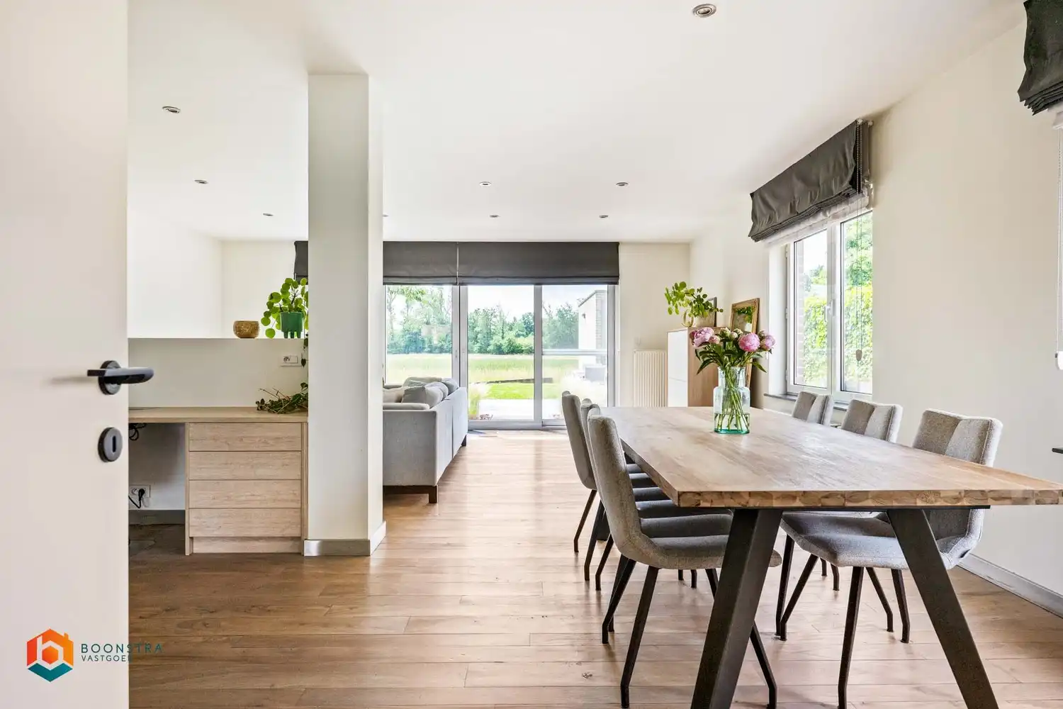Instapklare woning met 4 slpkrs en tuin te Sint-Katelijne-Waver foto 2