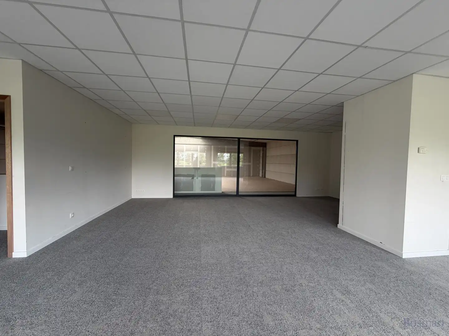 Handelspand (336m²) te huur in Geel foto 13
