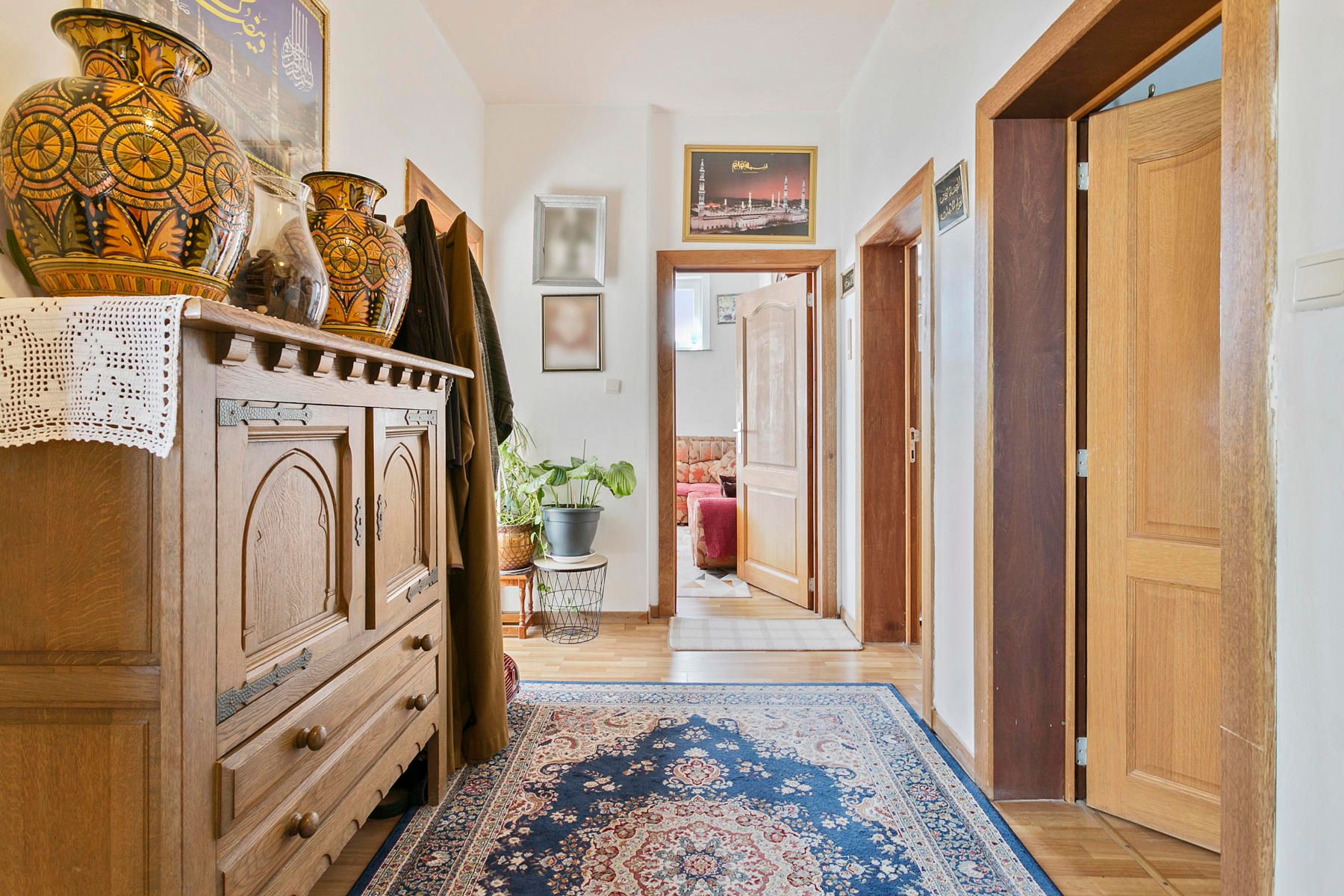 Karaktervol opbrengstgebouw op toplocatie in Ronse! foto 11