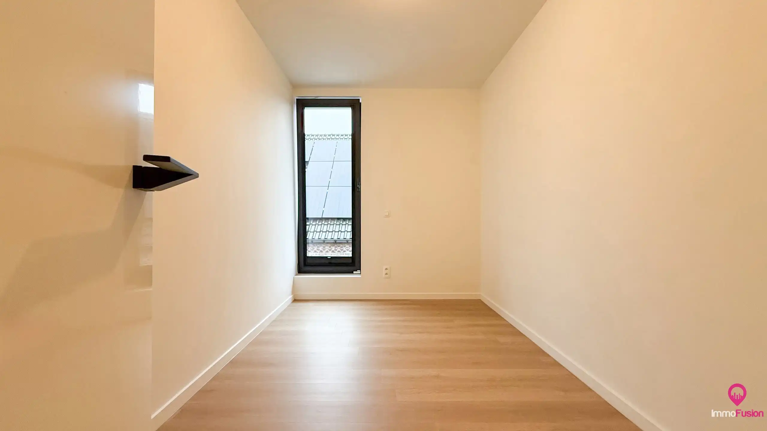 Stijlvolle nieuwbouwwoning met diepe tuin + vloerverwarming! foto 29