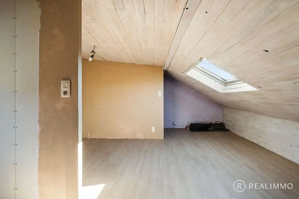 Op te frissen woning met 3 slaapkamers en binnenkoer te Celles foto 15