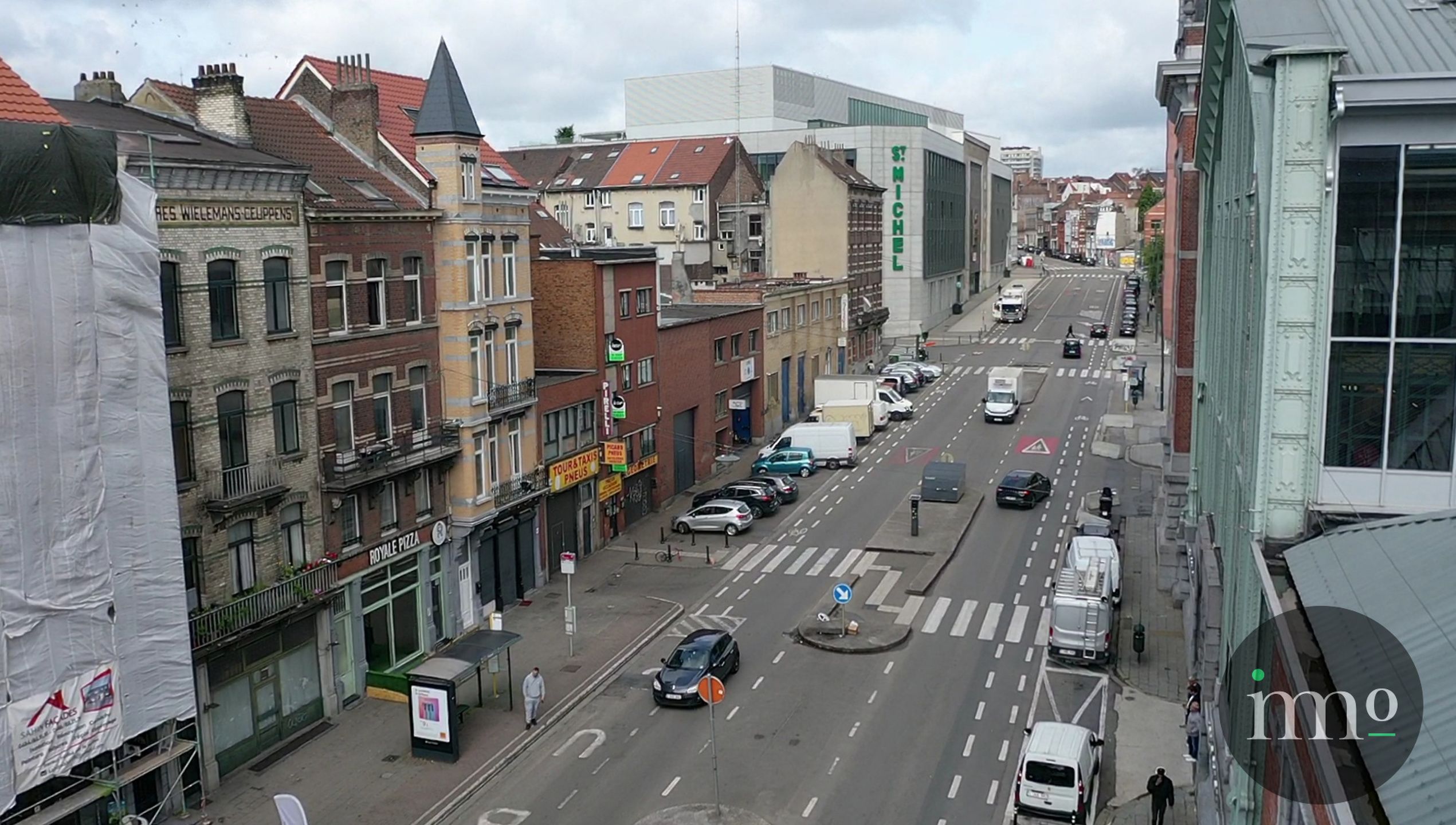 Opbrengsteigendom tegenover Gare Maritime – Tour & Taxis foto 2
