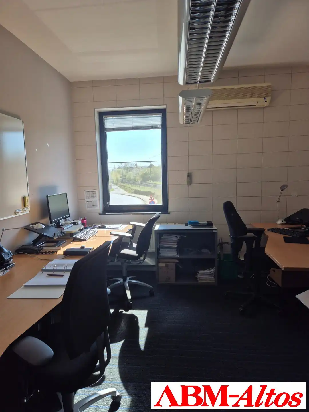 Kantoorgebouw van ca 340m2  te koop foto 8