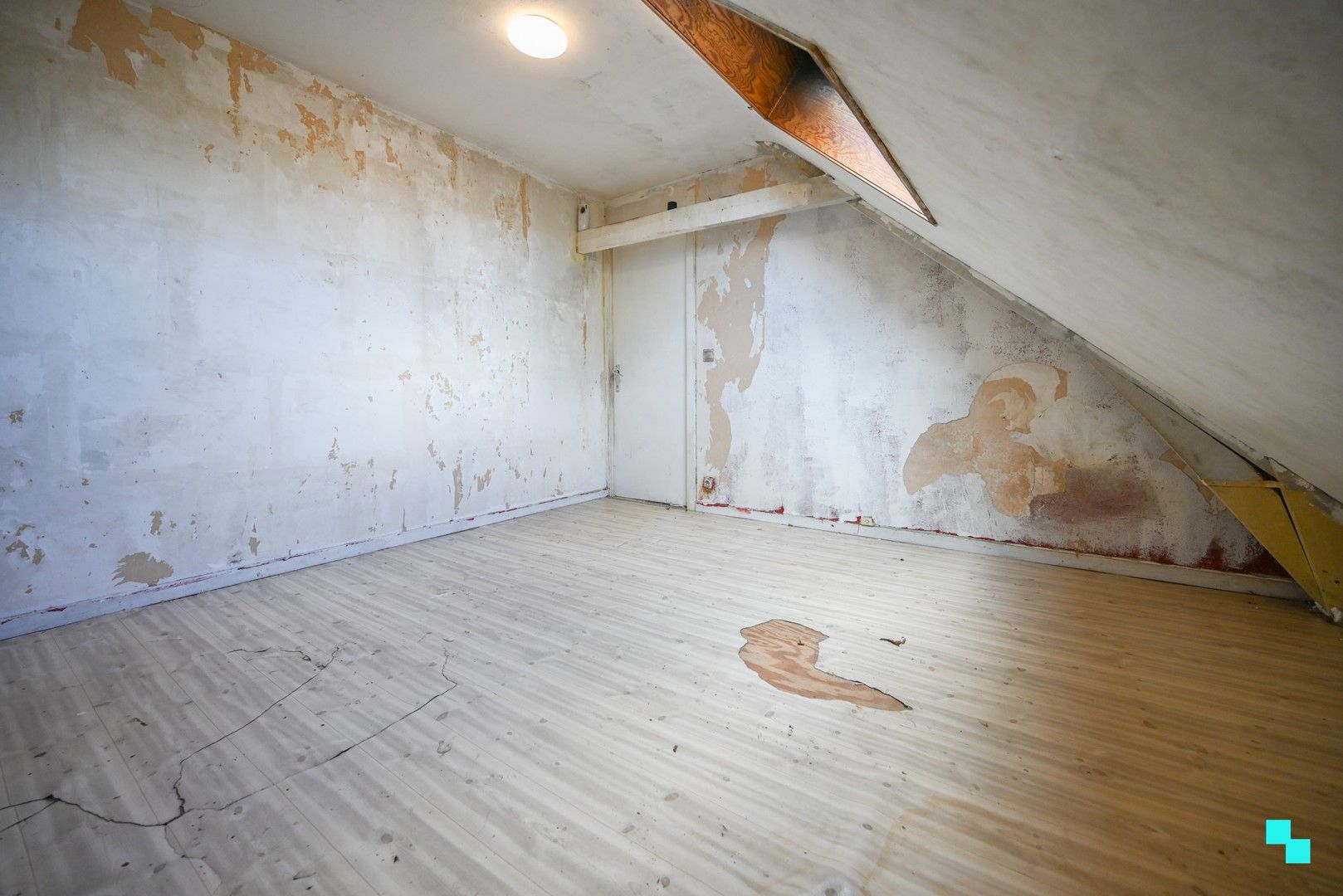 Te renoveren eengezinswoning gelegen op een perceel van ca. 300 m² foto 23