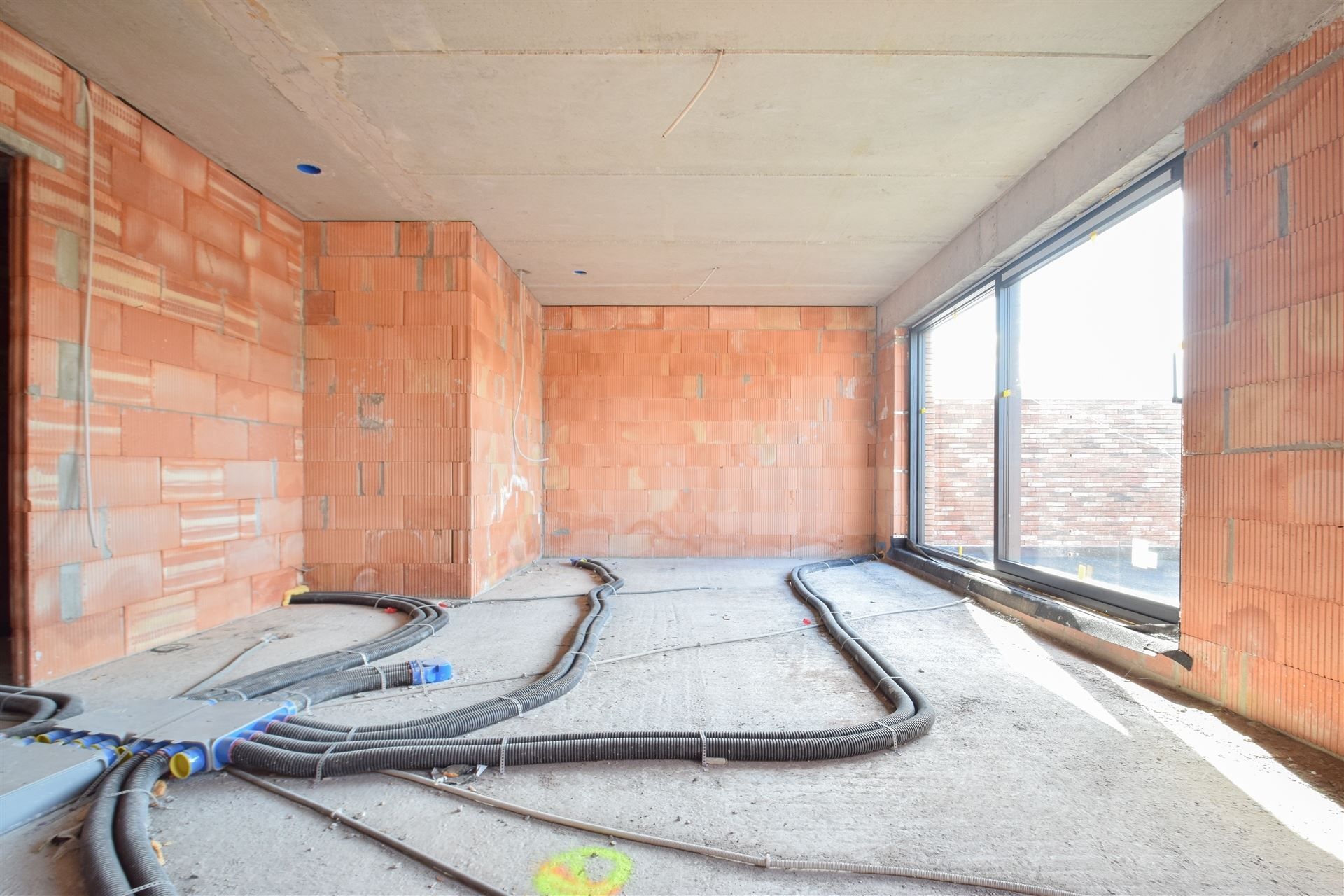 Casco appartement met terras en autostaanplaats. foto 5