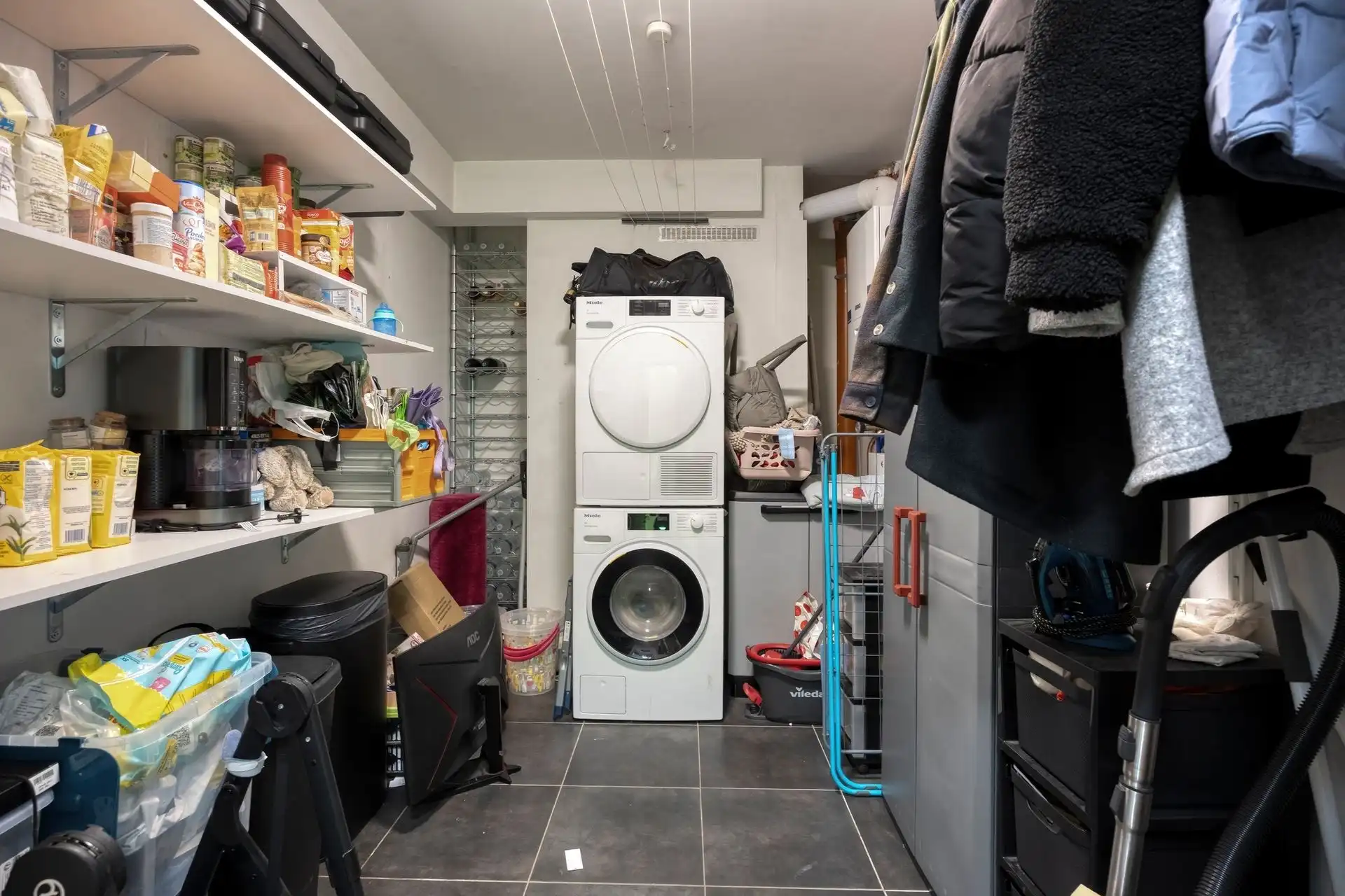 STIJLVOLLE EN INSTAPKLARE WONING MET TUIN EN CARPORT ! foto 14