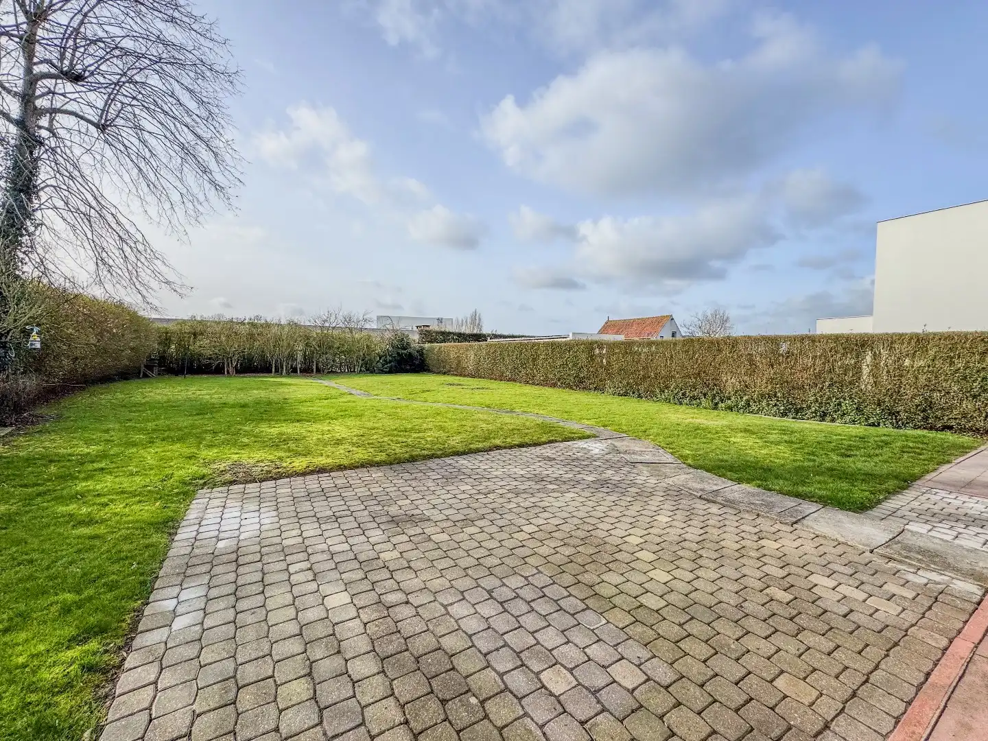 Villa met 3 slaapkamers, garage en tuin op 920m² foto 21
