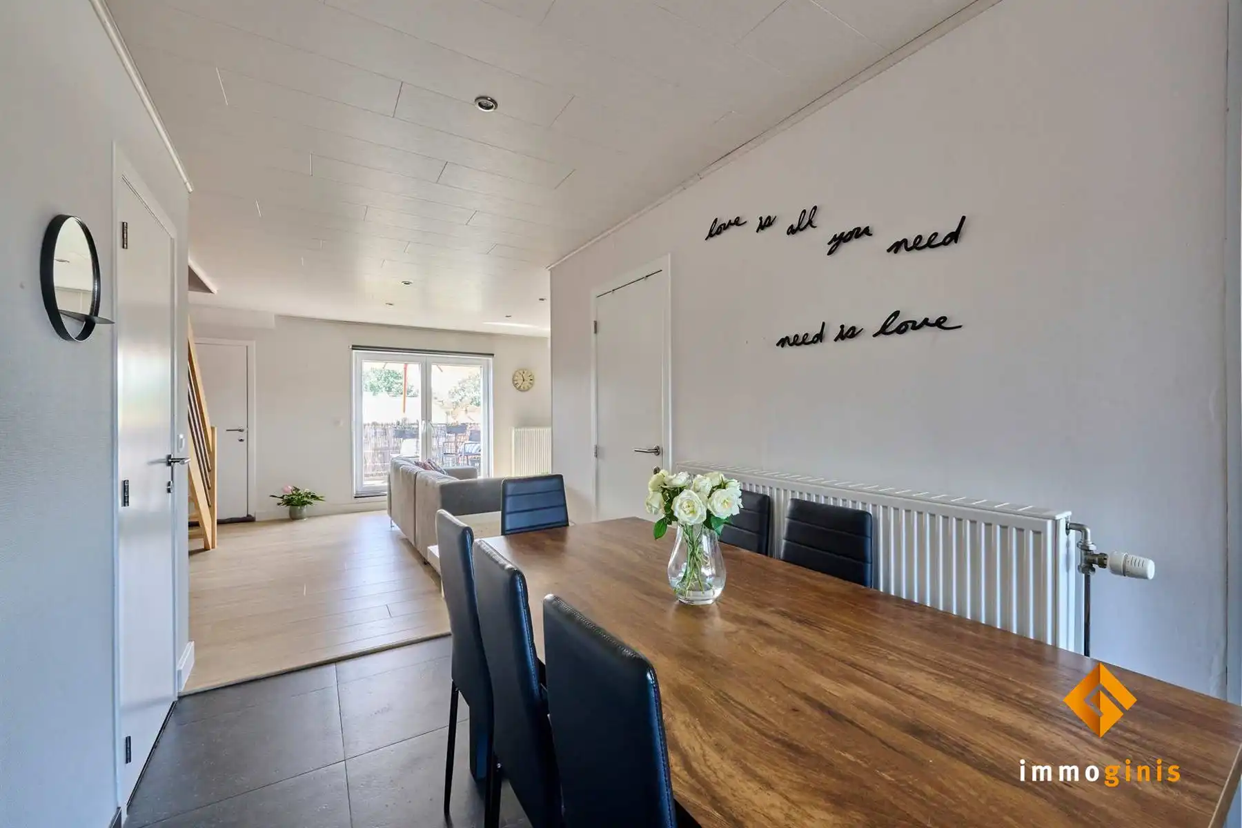Verrassend ruim 1-slaapkamerappartement met zonnig terrasje, vlakbij centrum Leopoldsburg! foto 6