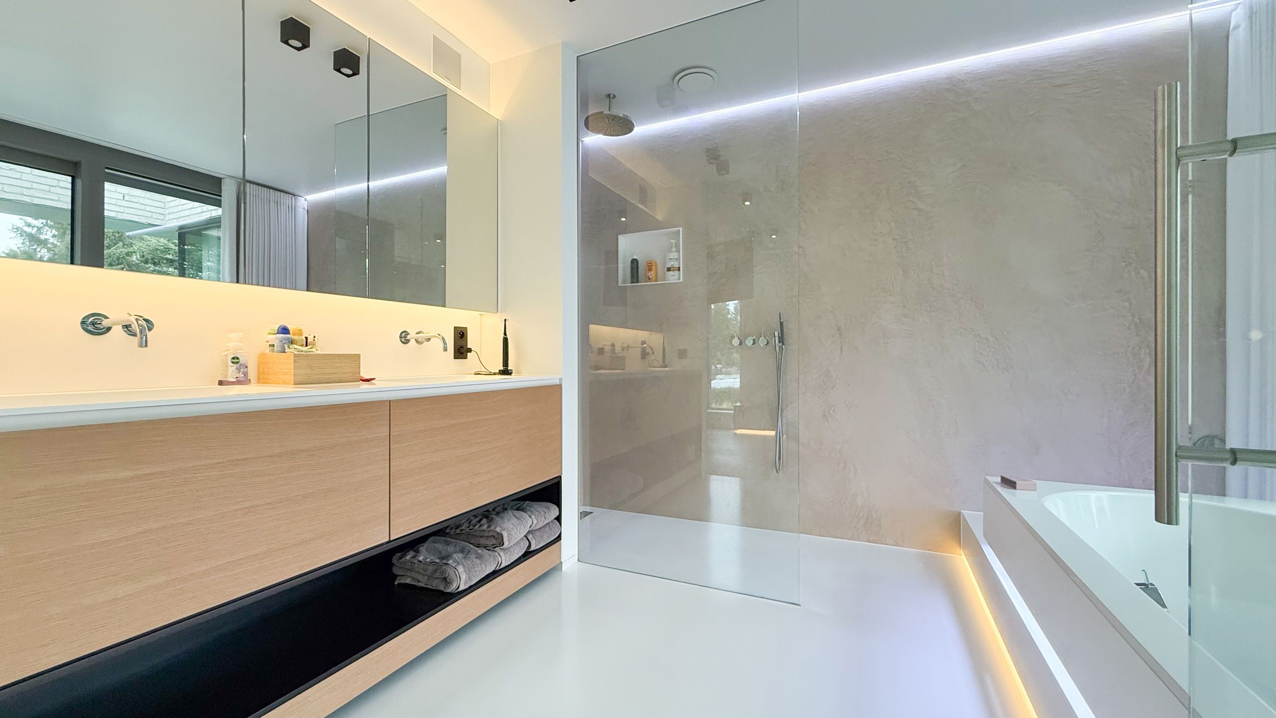 Luxe villa met poolhouse en hoogwaardige materialen! foto 41