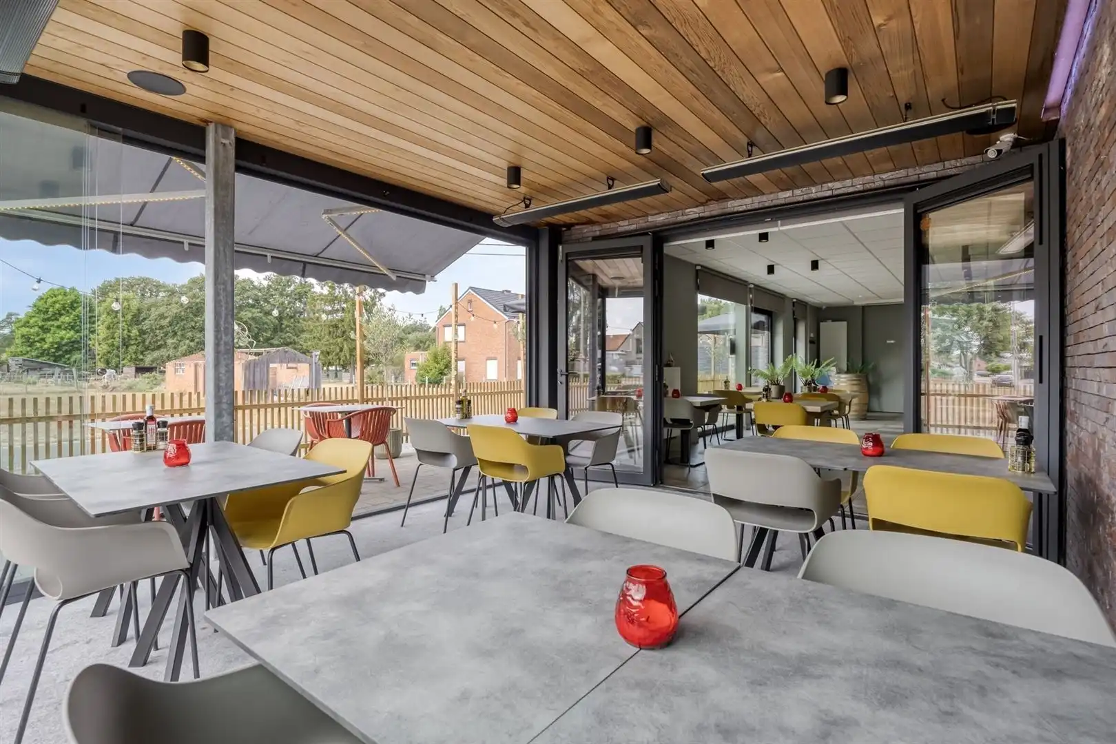 TE KOOP: Modern handelshuis met eindeloze mogelijkheden in Koersel! foto 22