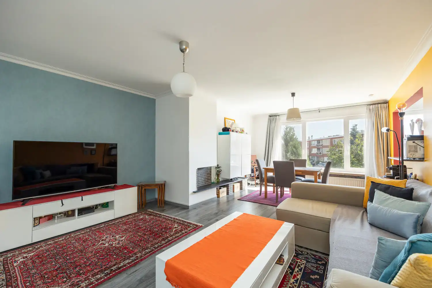 Matched: voor meer info kevin@wellimmo.net! Energiezuinig (EPC B) en instapklaar 2 slk-appartement in een kleinschalig hoekgebouw te Deurne-Zuid, met privatieve garagebox + de staanplaats ervoor foto 3