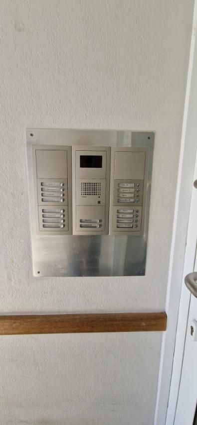 Volledig vernieuwd APPARTEMENT op de 4de verdieping met 2 slaapkamers, ondergrondse kelder en garage in het hoofdgebouw foto 37