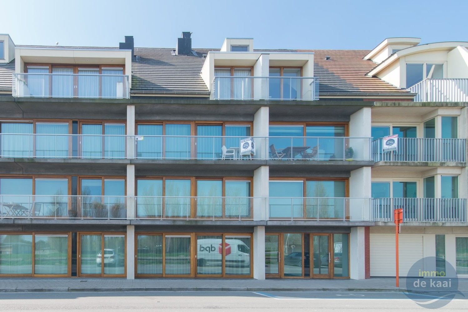 Zonnig gelegen nieuwbouwappartement - centrale ligging. foto {{pictureIndex}}