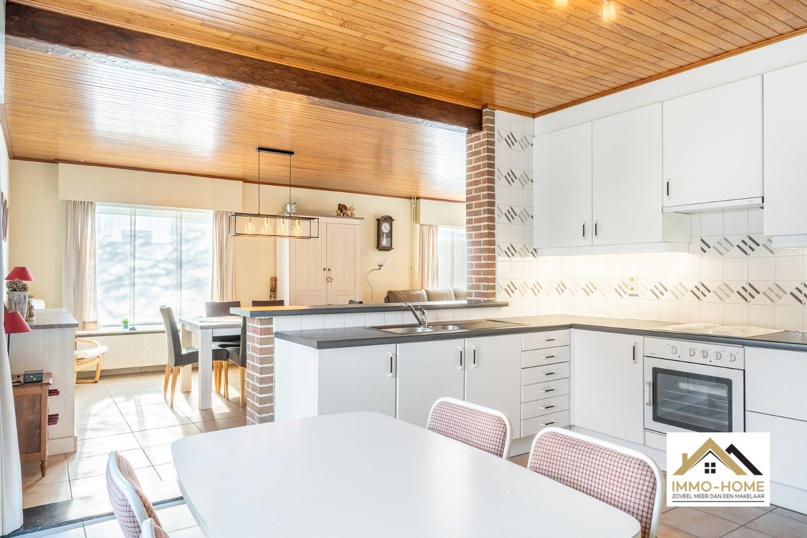 Ruime instapklare woning op rustige ligging foto 9