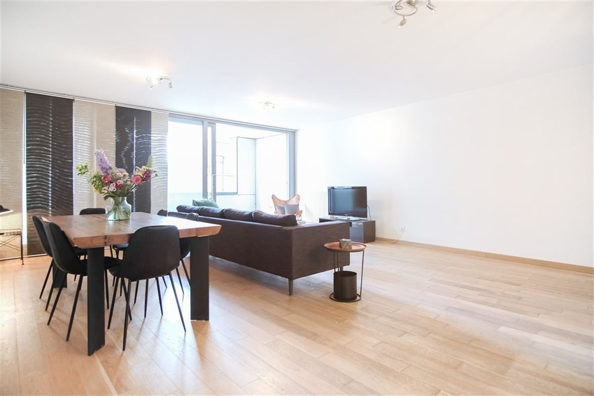 Ruim appartement met terras aan den "Oudaan" foto 7