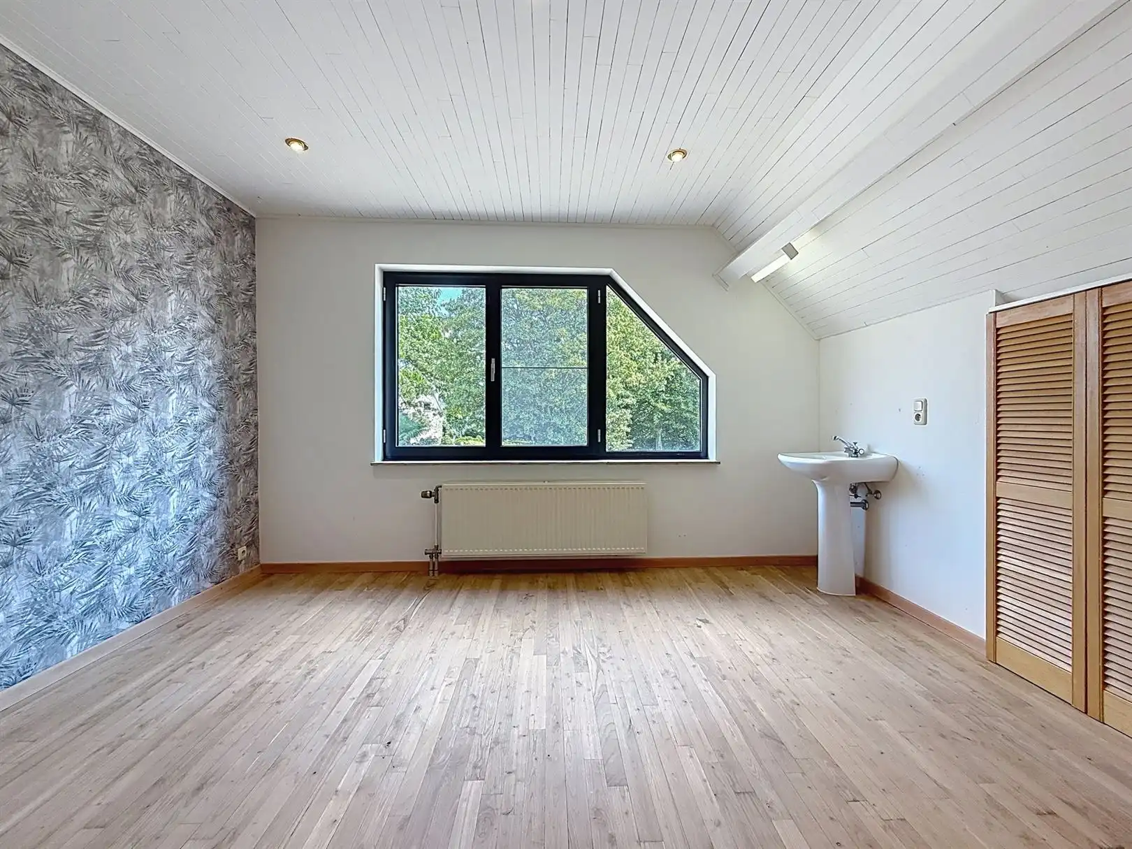 Huis met praktijkruimte, 4 slpks,  2 bdks, 10a 34ca foto 50
