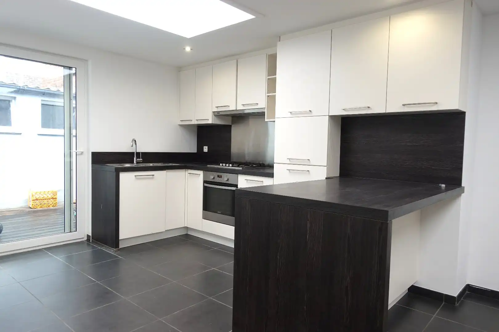 Gezellige vernieuwde woning te huur met 2 slaapkamers  foto 2