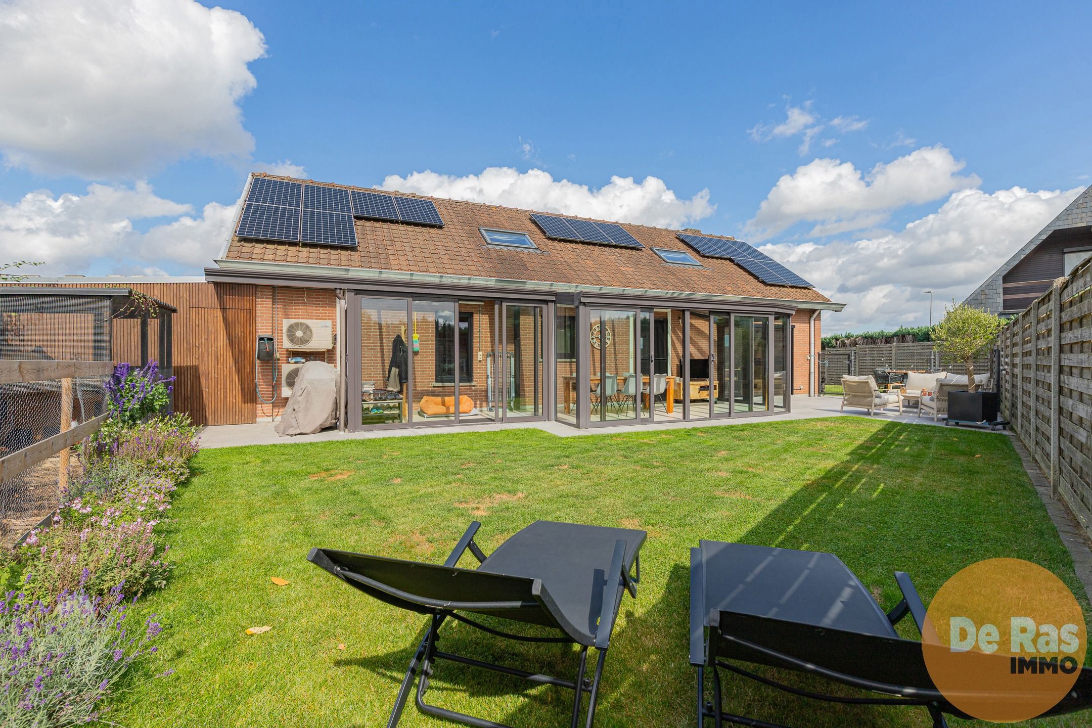 MEERBEKE - Charmante, rustig gelegen vernieuwde woning foto 24