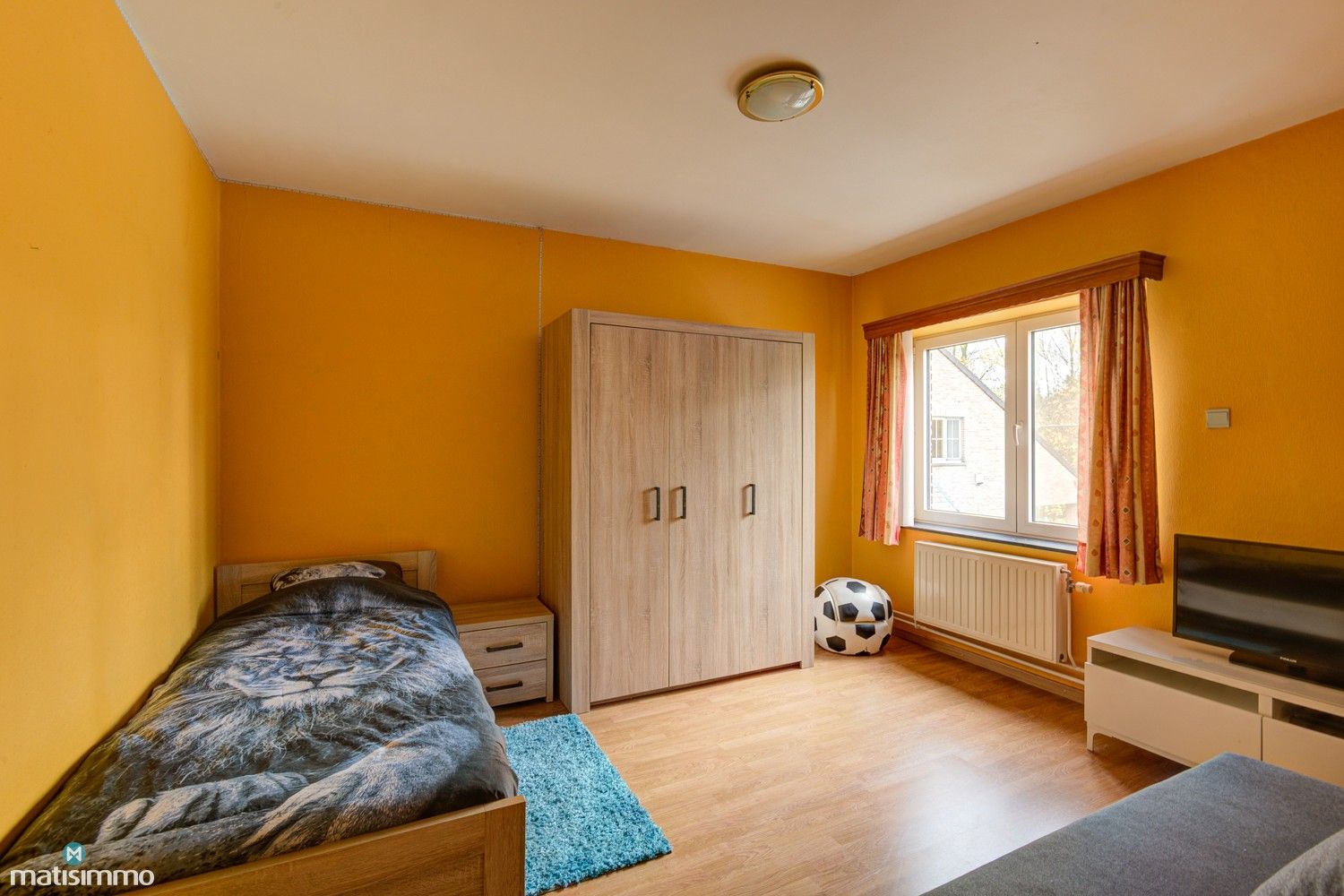 GEZINSWONING MET 3 SLAAPKAMERS, RUIME INPANDIGE GARAGE EN GROTE TUIN TE HOESELT foto 17