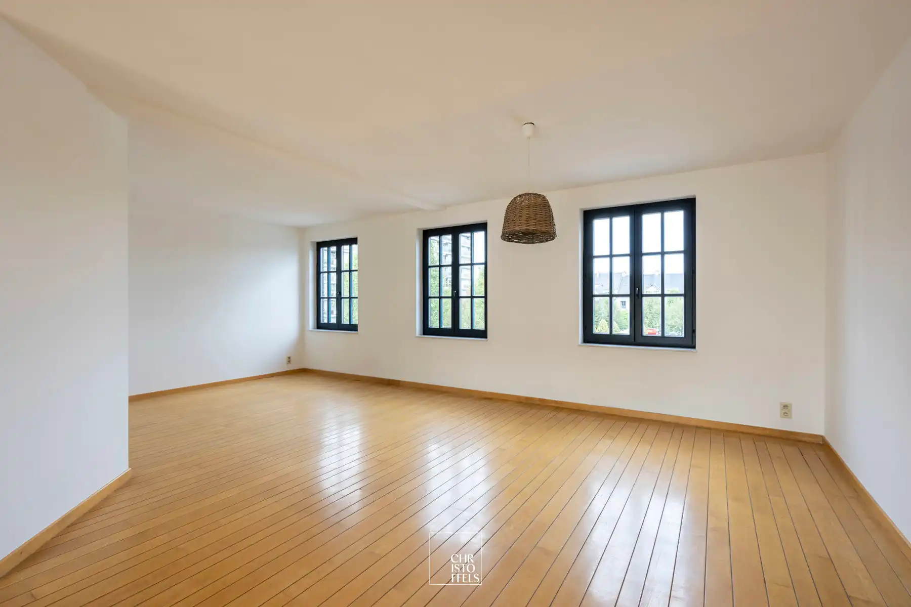 3 slaapkamer appartement van 187 m² met terras van ca 35m² gelegen in het centrum van Lanaken foto 3
