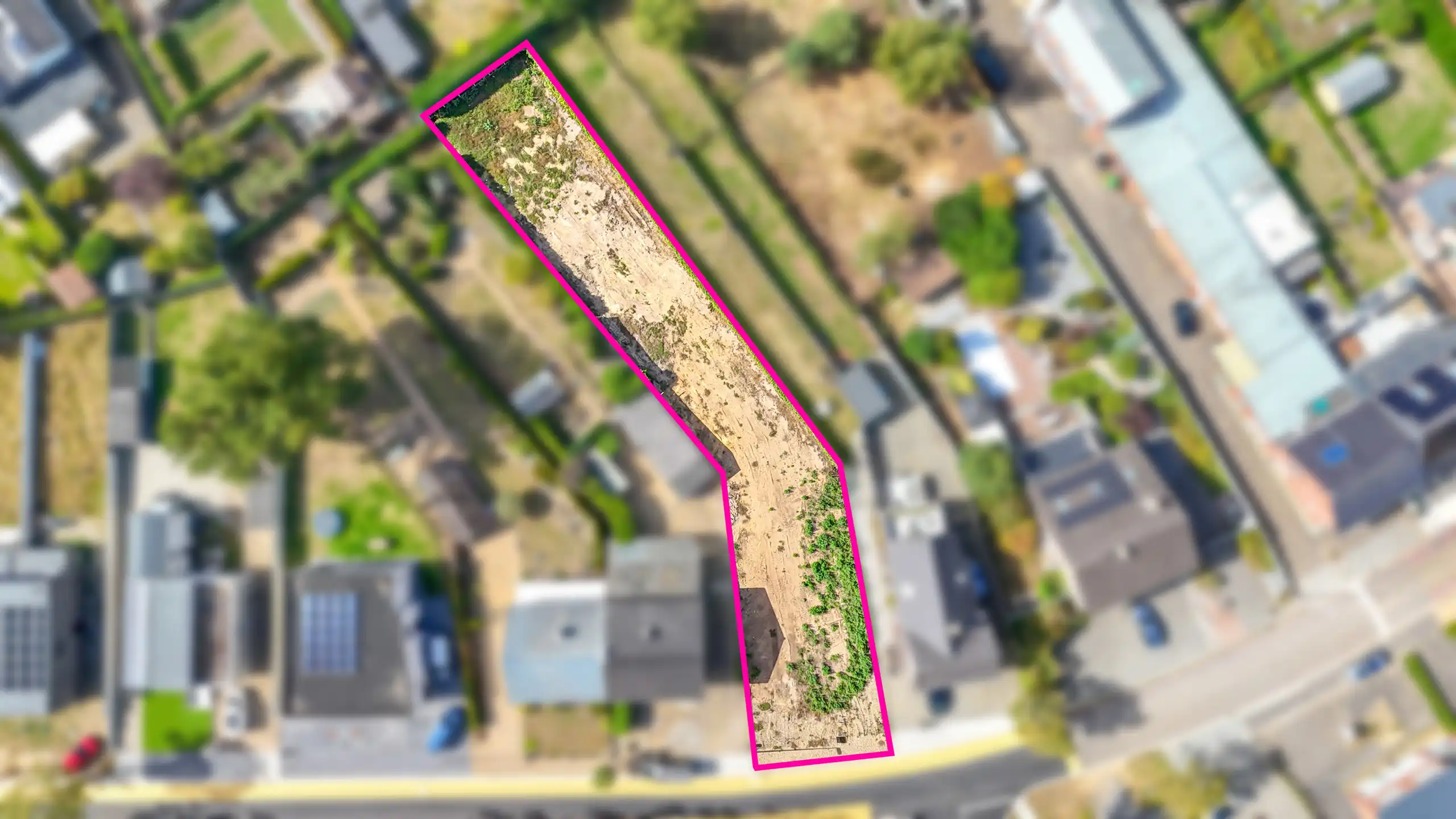 Zonnig en ruim perceel met grote tuin in een rustige straat te Boekt foto 9