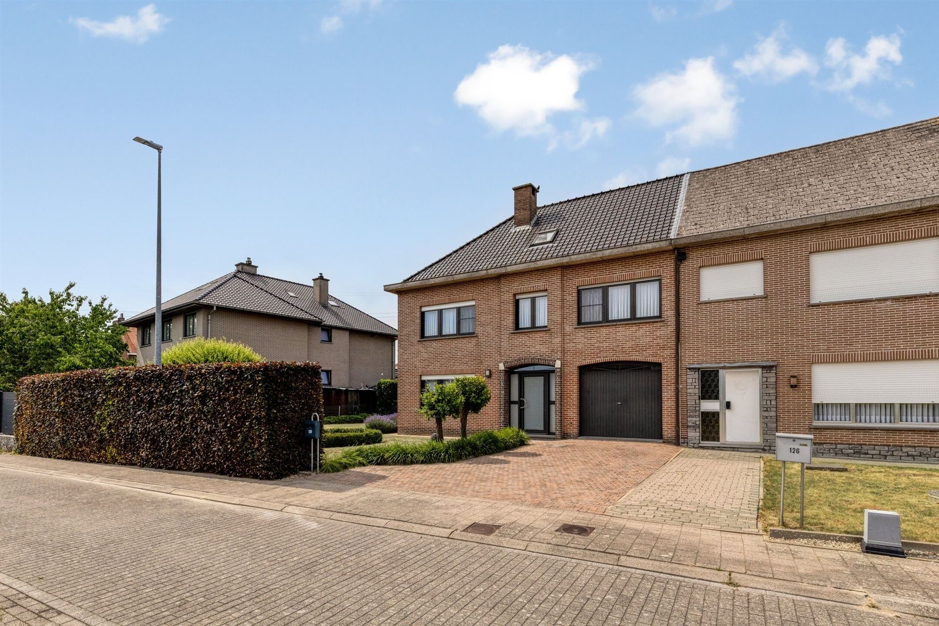 Woning met 4 kamers op terrein van 11a49ca foto 3