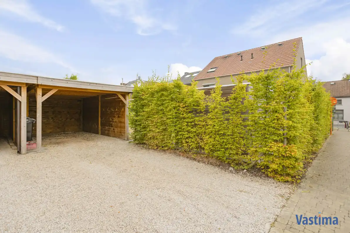 Rustig gelegen gezinswoning met 3 slaapkamers en carport foto 23