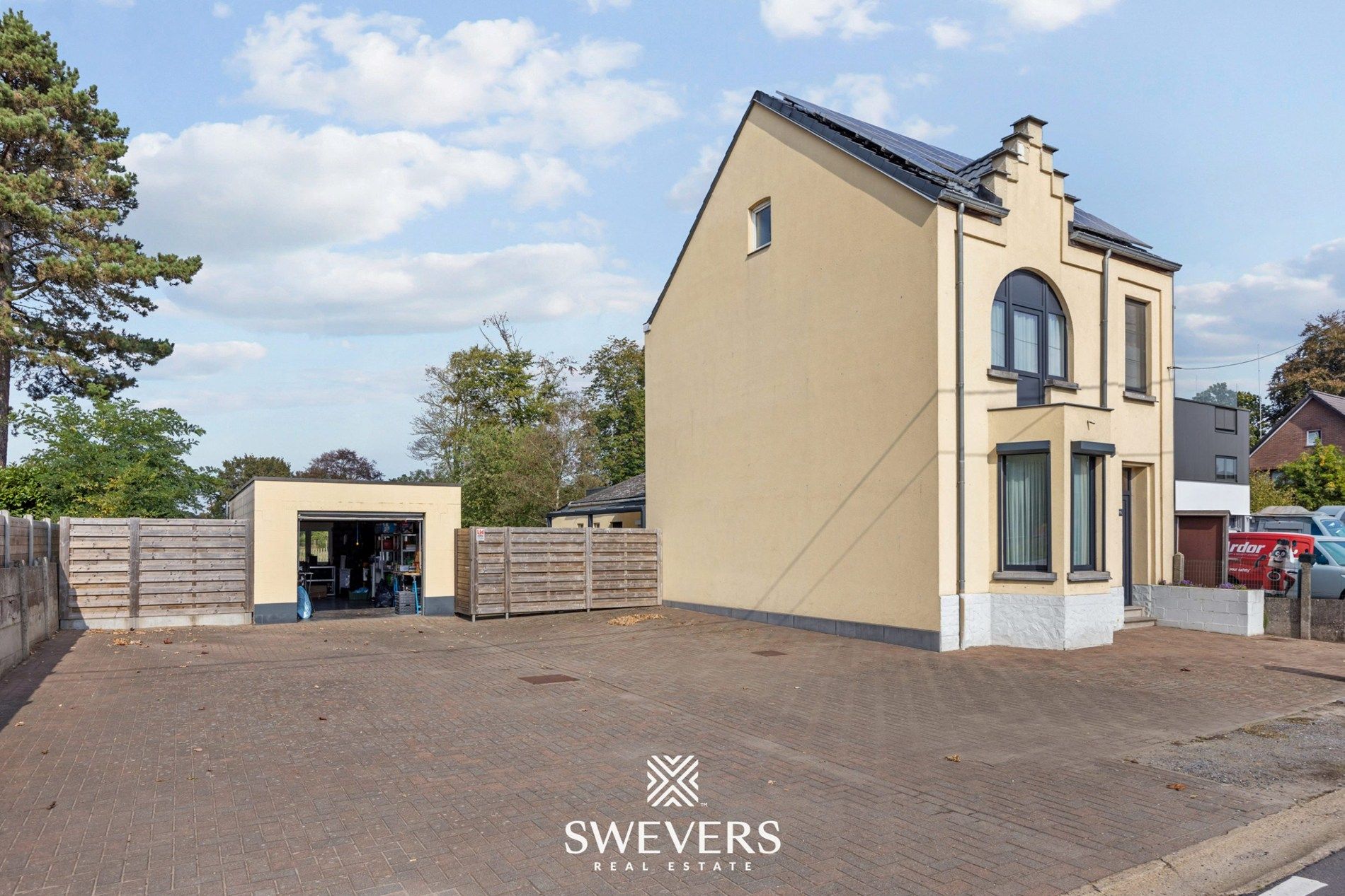 Instapklare gezinswoning met ruimte, tuin en rendement in Leopoldsburg foto 32