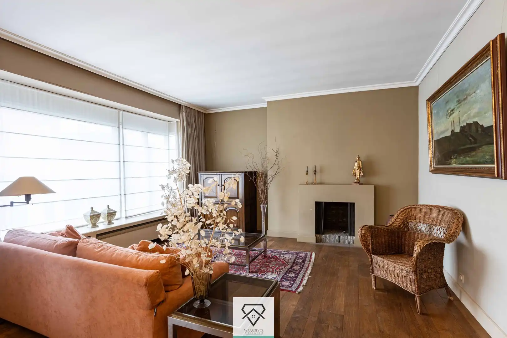 Ruime winkel met uitzonderlijk woonvolume en sterke herontwikkelingsmogelijkheden foto 16