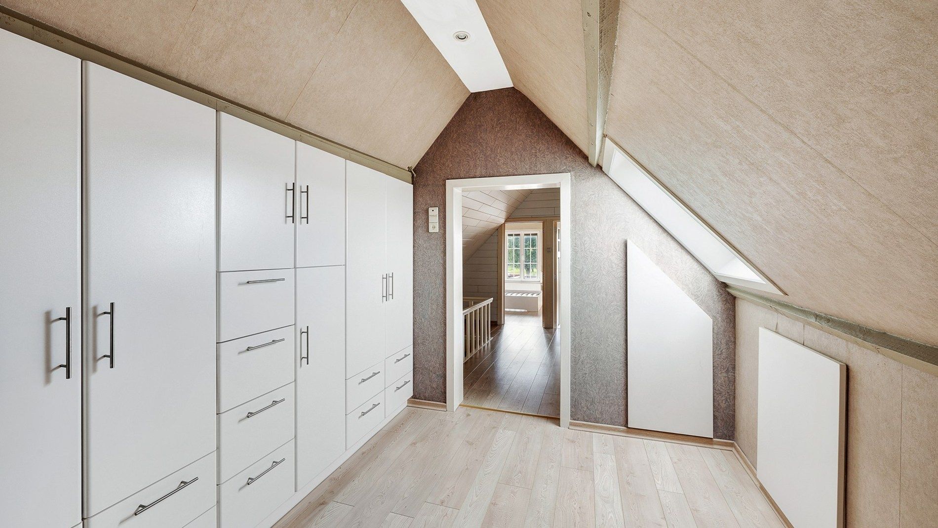 Leuke halfopen woning met garage te Knokke-Westkapelle foto 16